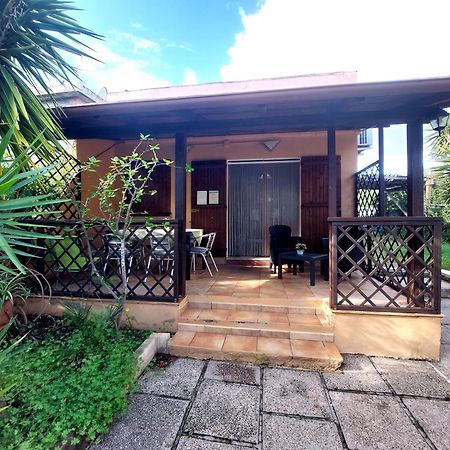 Melisenda Villa แตร์เตนิอา ภายนอก รูปภาพ