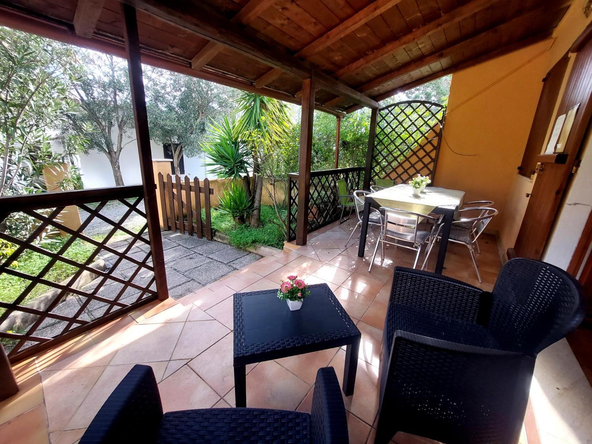 Melisenda Villa แตร์เตนิอา ภายนอก รูปภาพ